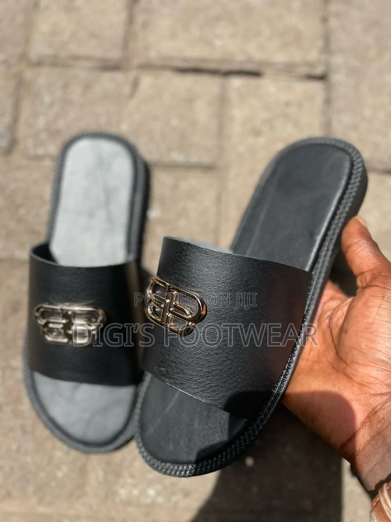 Black Ntwabom Leather Slippers With Crown
