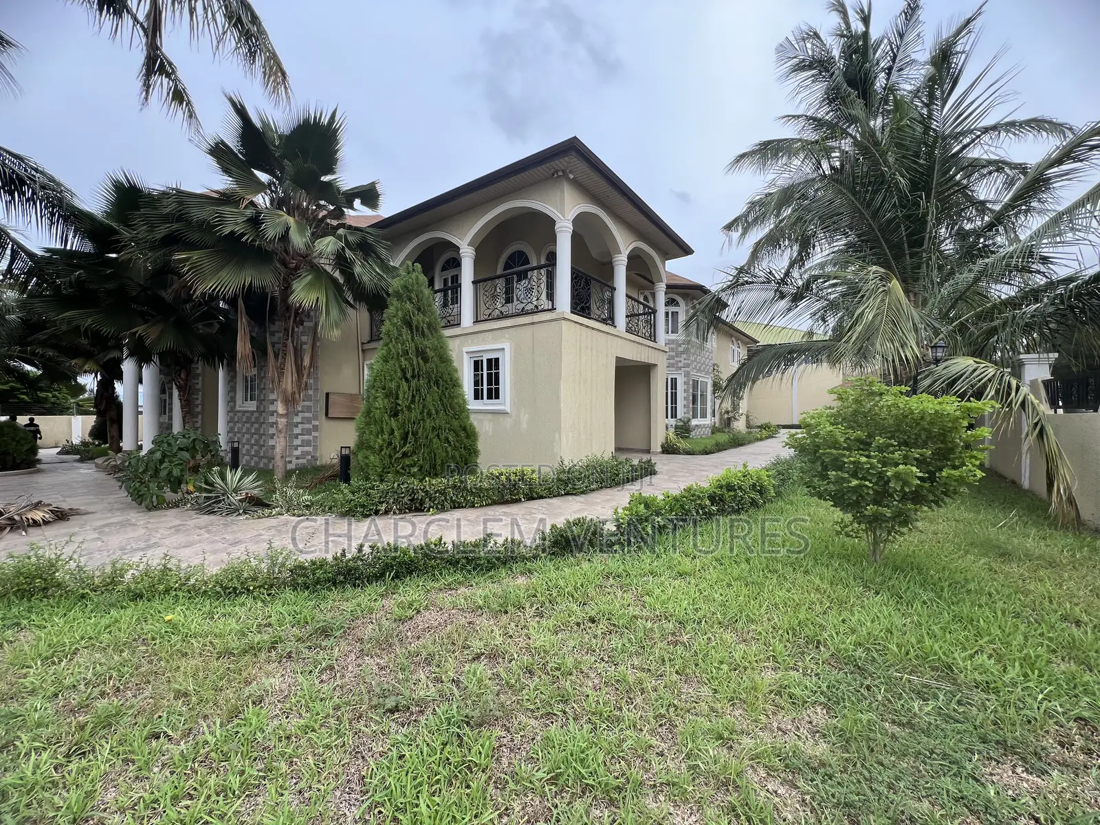 8bdrm House in Charclem Ventures, East Legon for rent