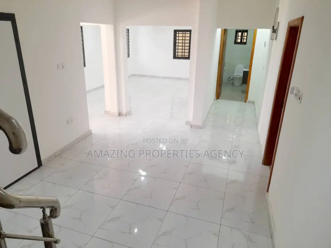 4bdrm House in Airport Residential Area for sale