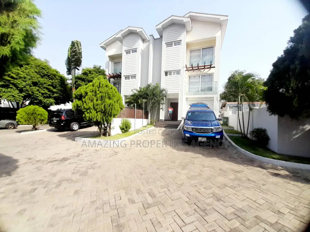 4bdrm House in Airport Residential Area for sale