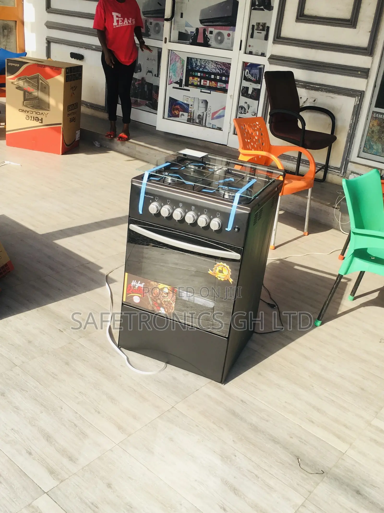 50x50 Volcano Oven With Grill Black 4 Gas Cooker