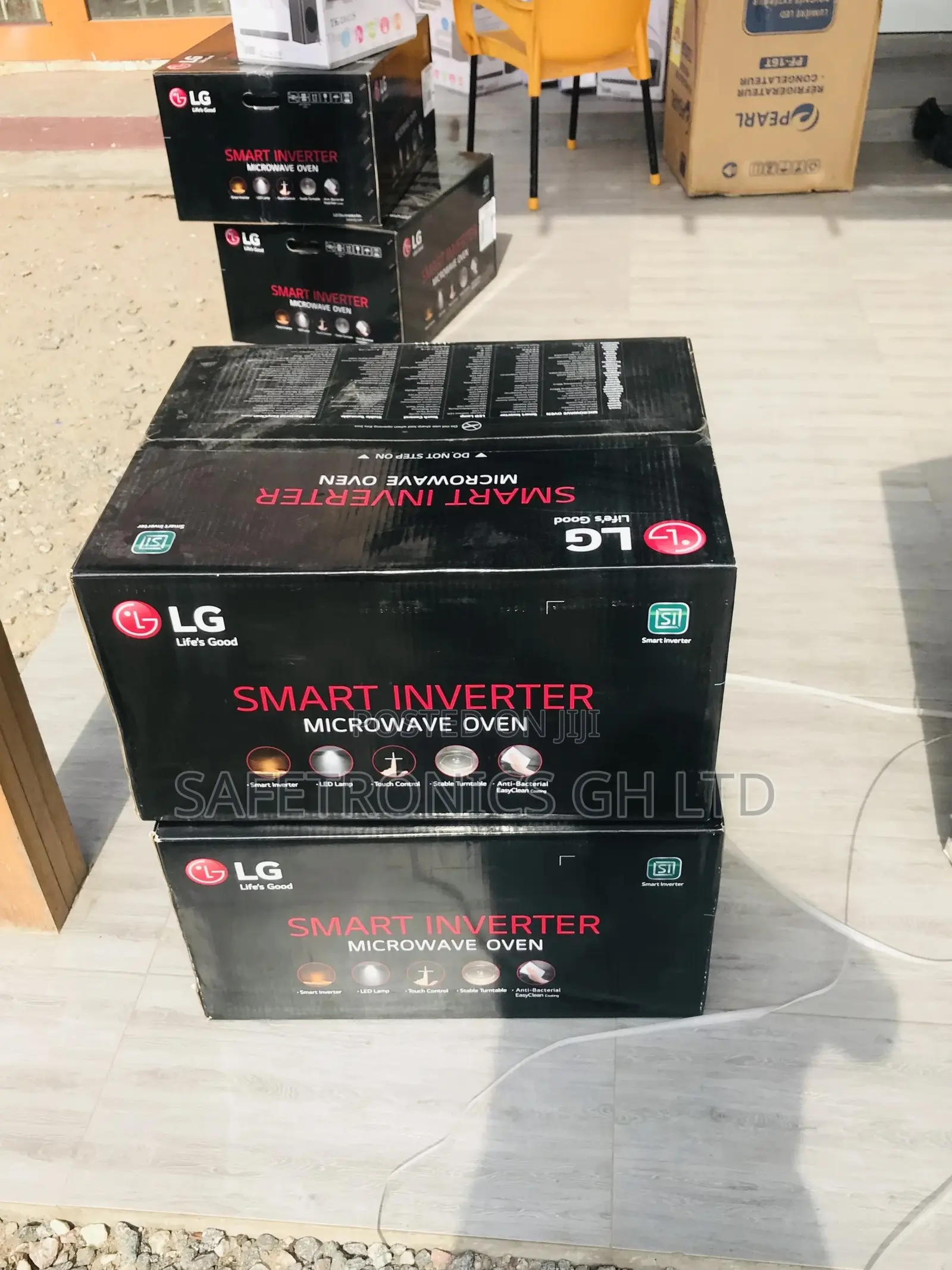 LG MH8265CIS Smart 42L Inverter Countertop Microwave
