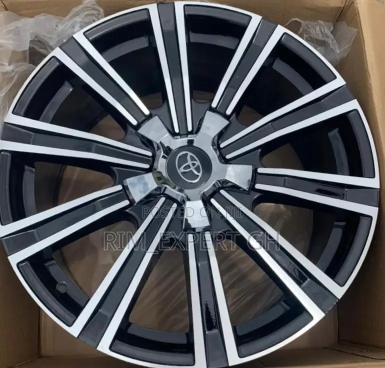 Toyota Landcruiser Rim 20 Black and Silver