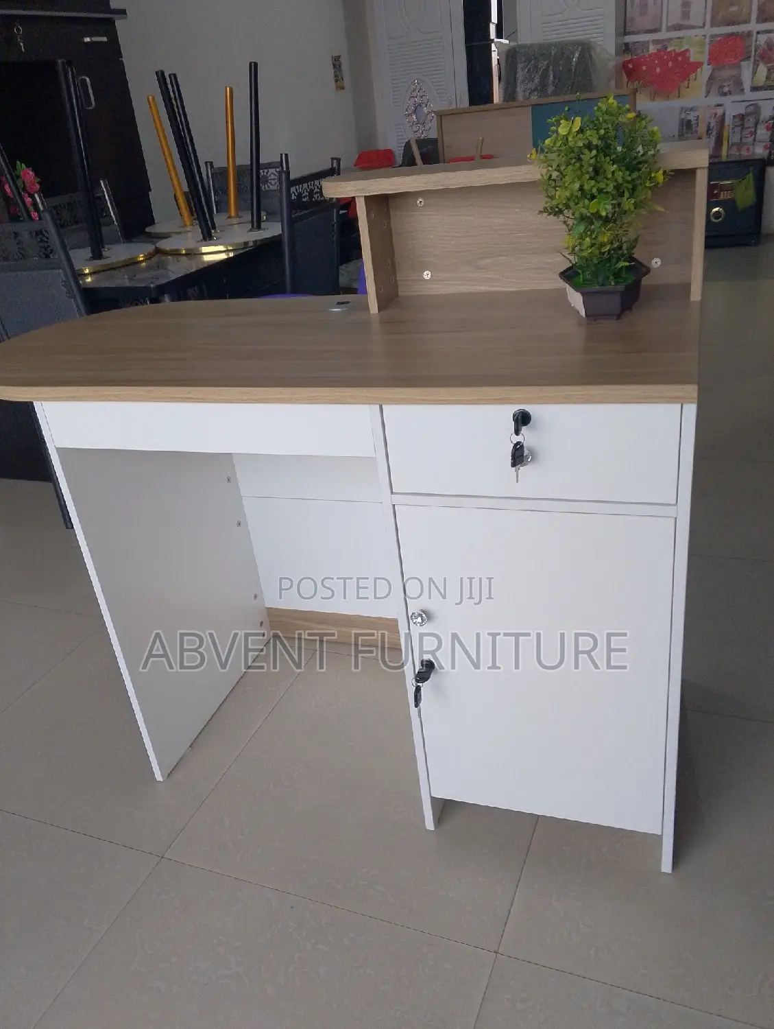Luxurious Reception Desk