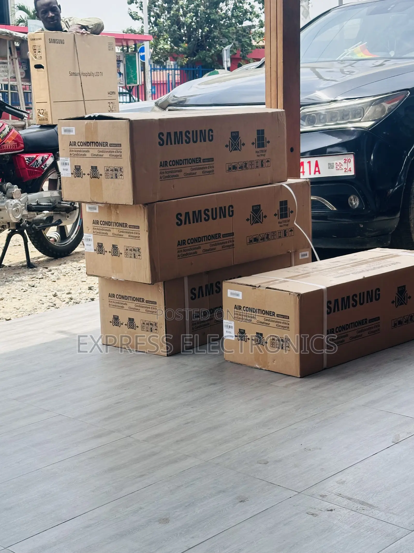 Strong White Air Conditioner Samsung 2.5hp
