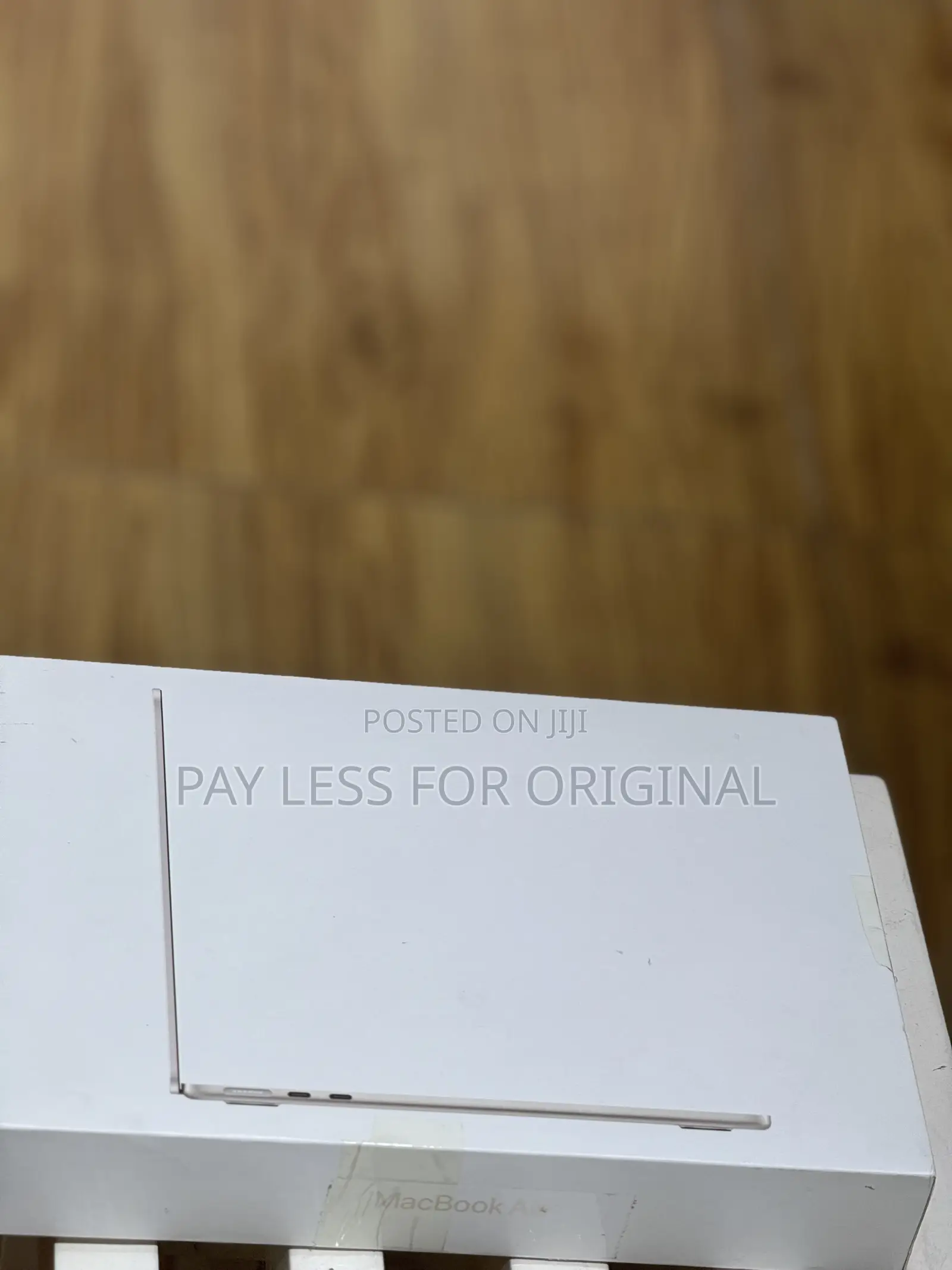 New Laptop Apple MacBook Air 2022 M2 8GB Apple M2 SSD 256GB