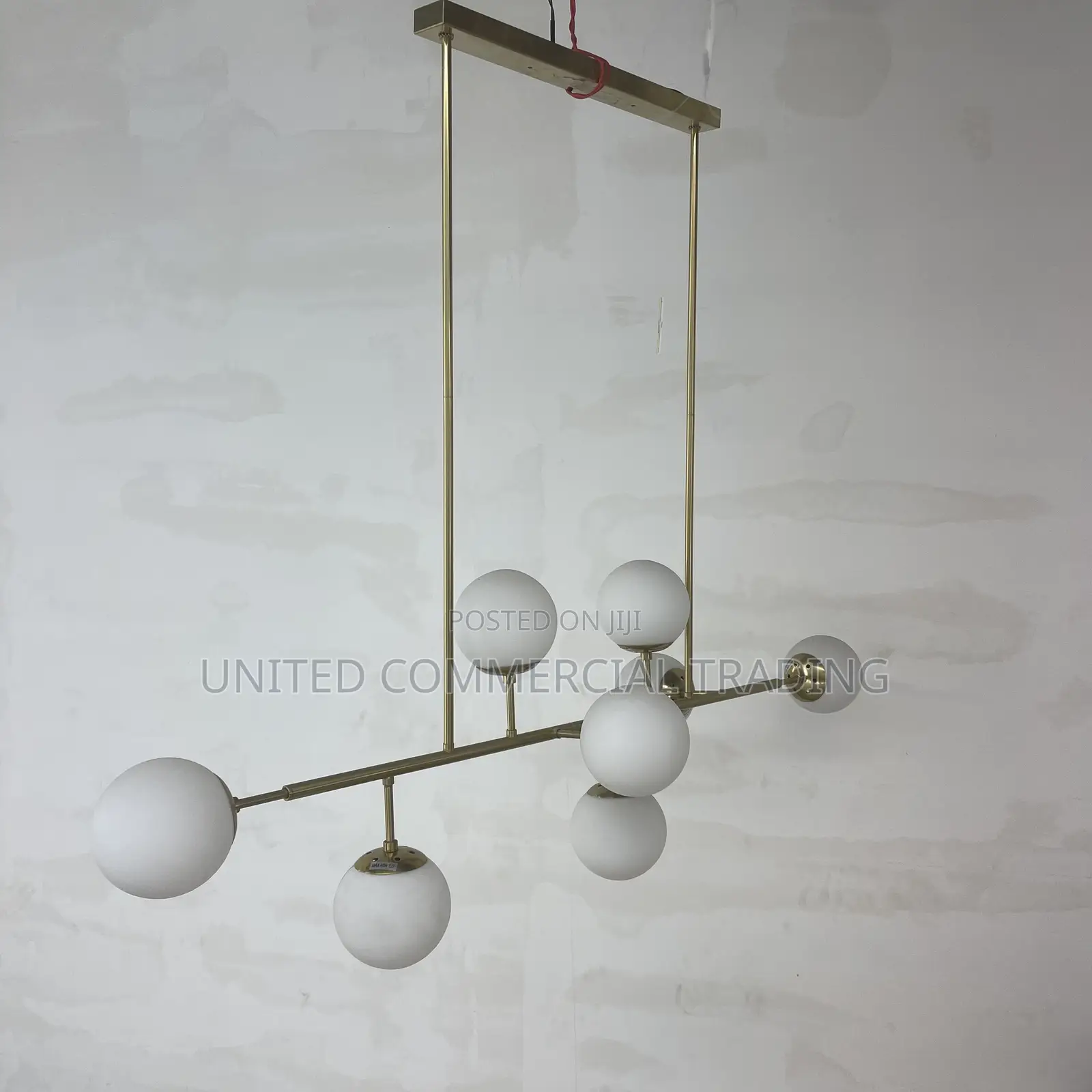 Chandelier (1030)