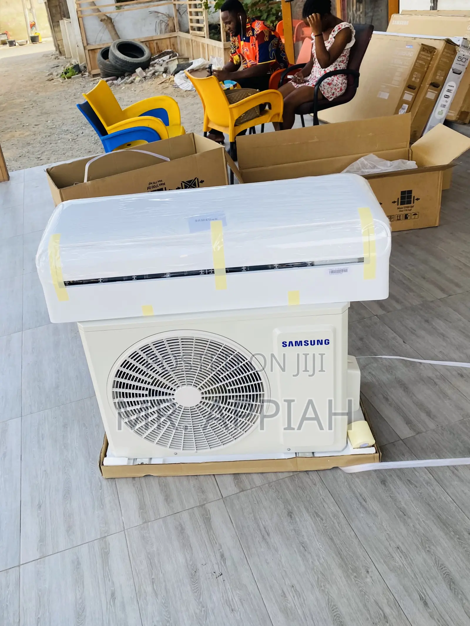 Fast Cooling Samsung 2.5hp Split Type Ac(White)R410.