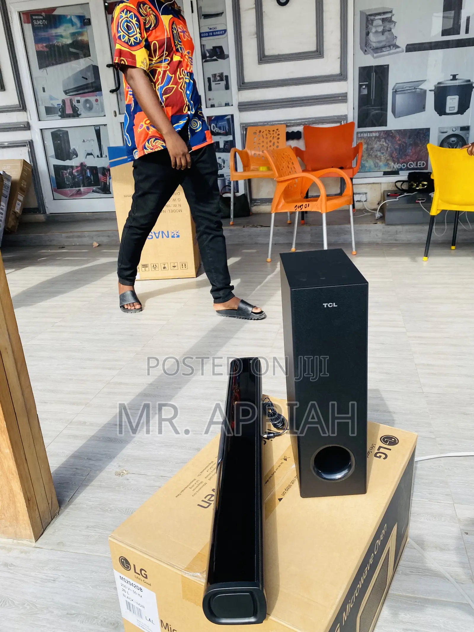 Sleek Design TCL S322w Bluetooth Sound Bar System.