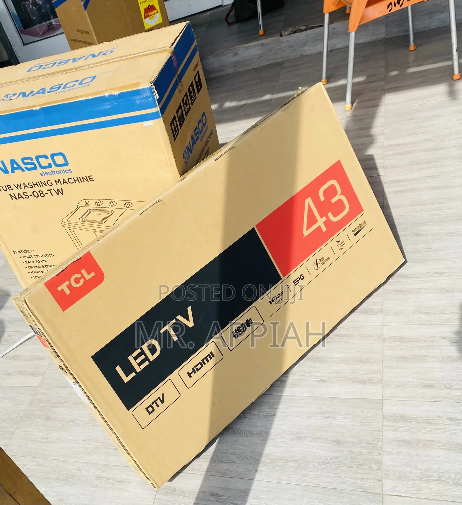 Unique TCL 43d3200 43 Inch Full HD Android Led Tv. 