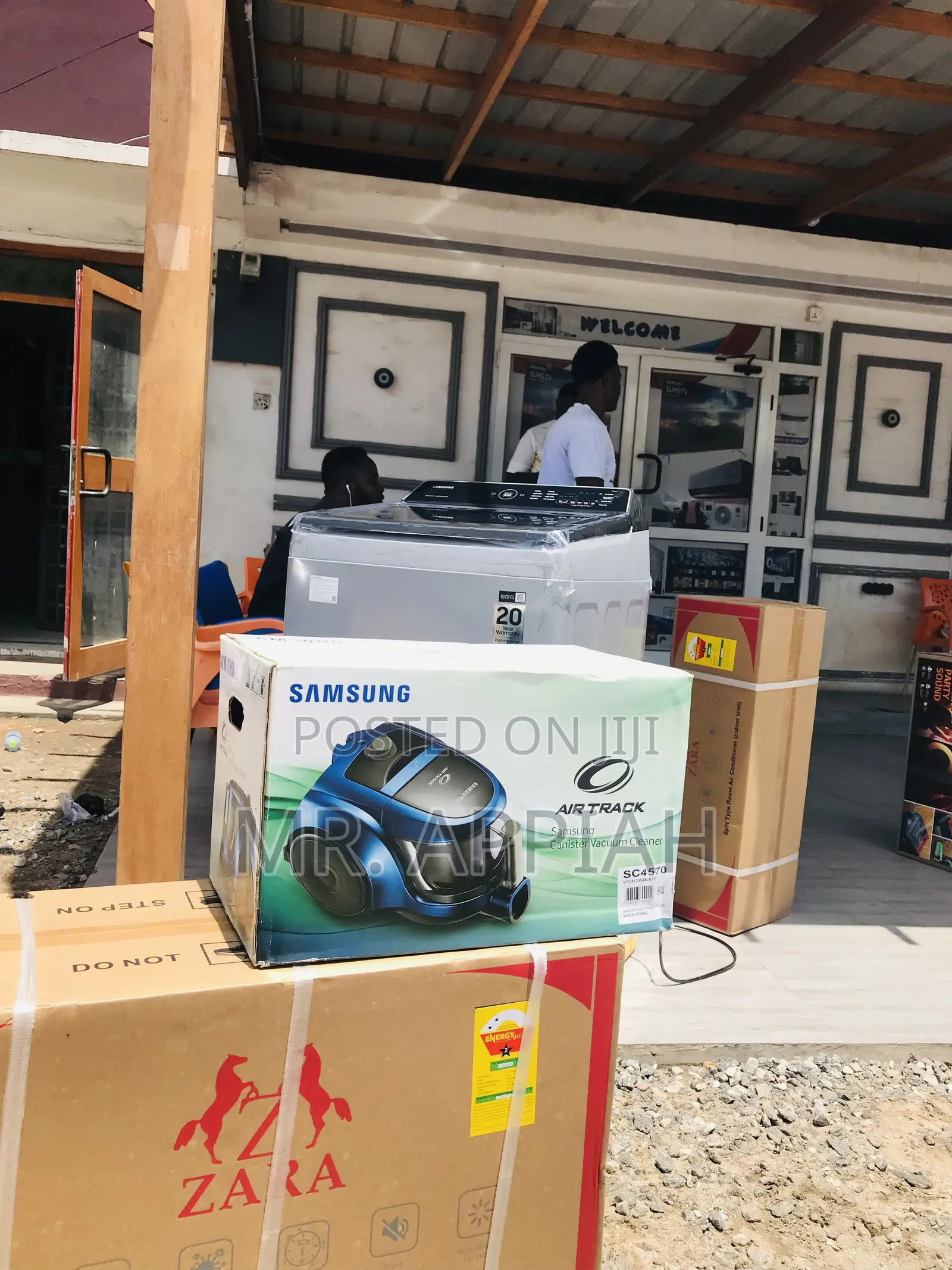 Brand New Samsung VCC457054K Vacumm Cleaner(2000watt).