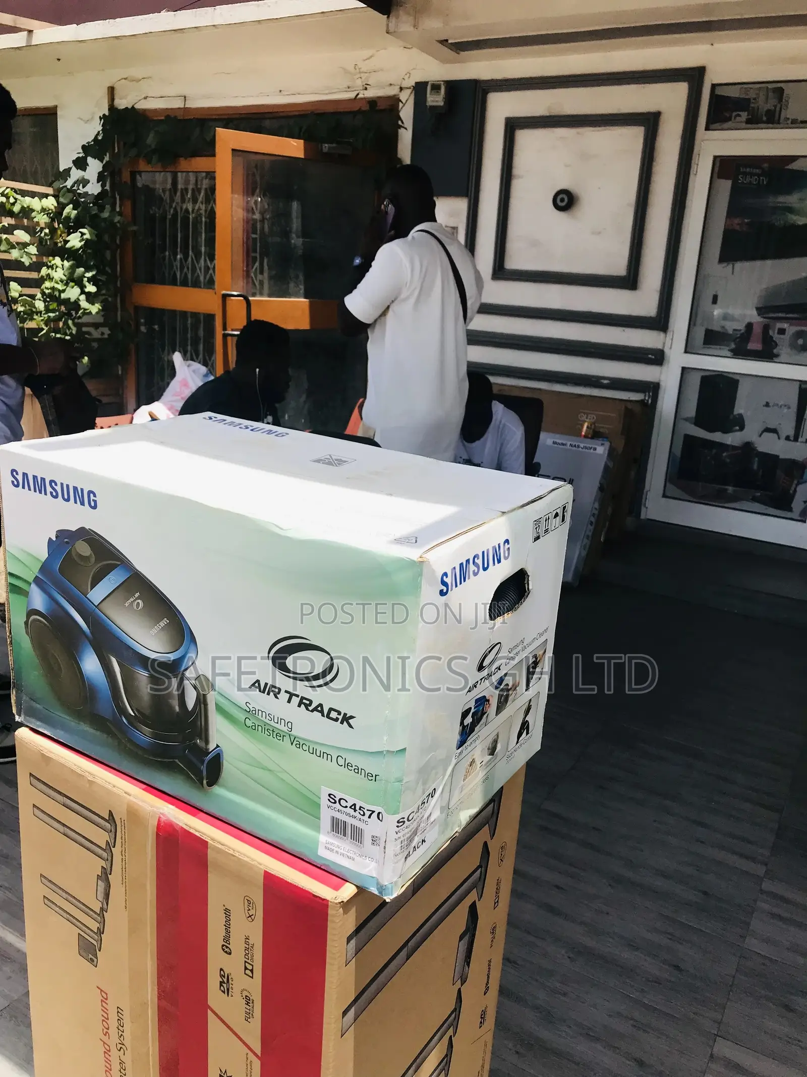 Purchase Electric  Black Vacuum Cleaner Vcc457054k Samsung