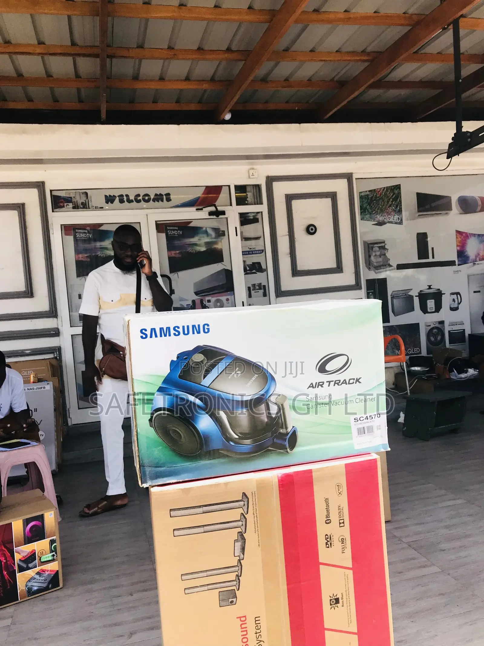 Samsung Vcc457054k Black Electric Vacuum Cleaner