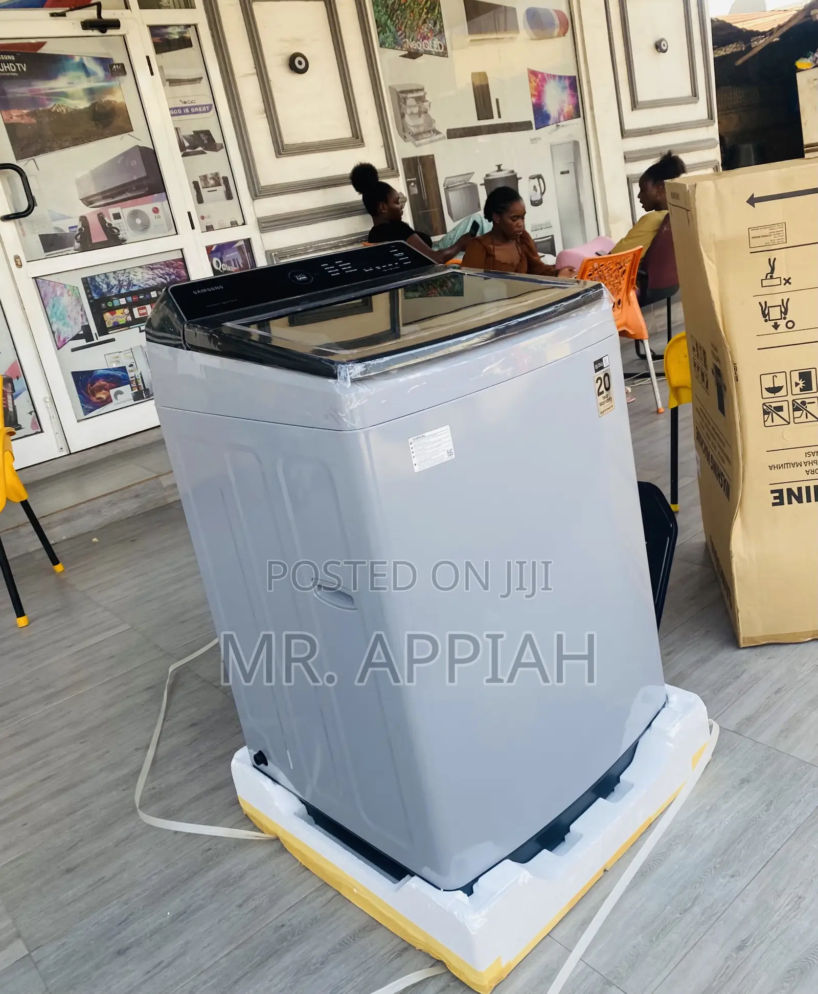 Fresh in Box Samsung WA13CG5441BYN 13kg Washing Machine.