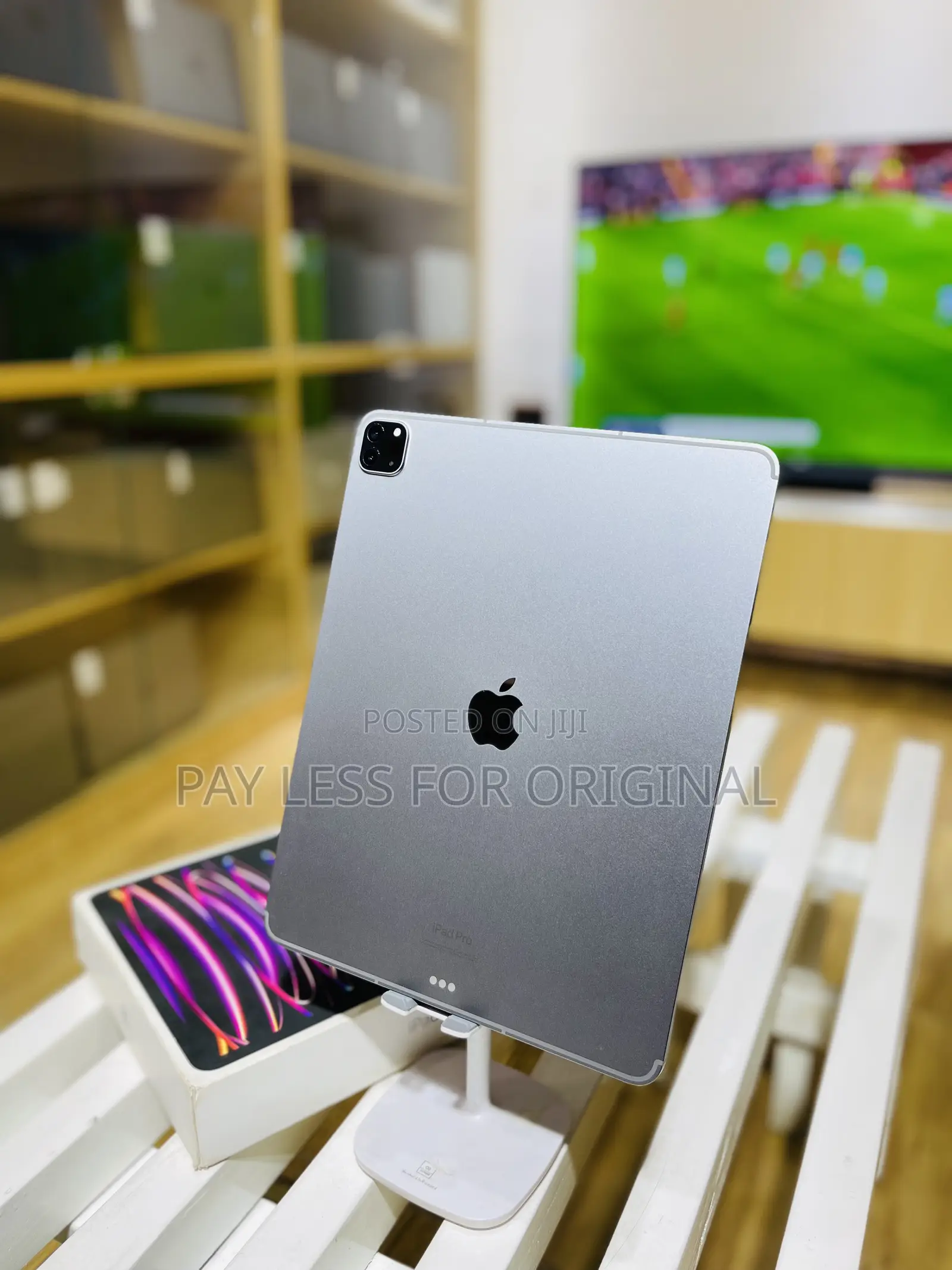 Apple iPad Pro 12.9 (2022) 1 TB Gray