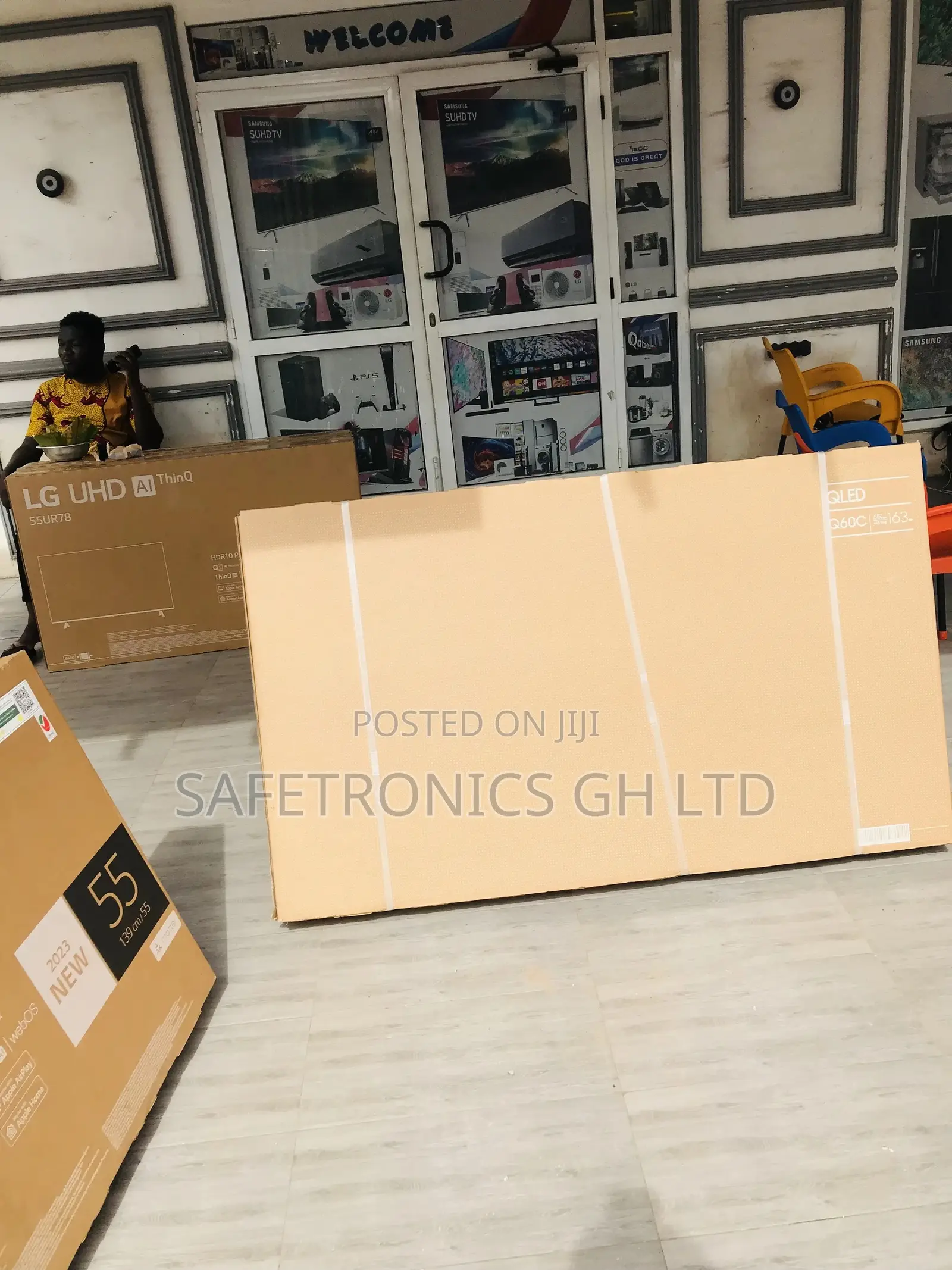 Black Smart Q60C Samsung Glossy Electric 65 Inches Qled 