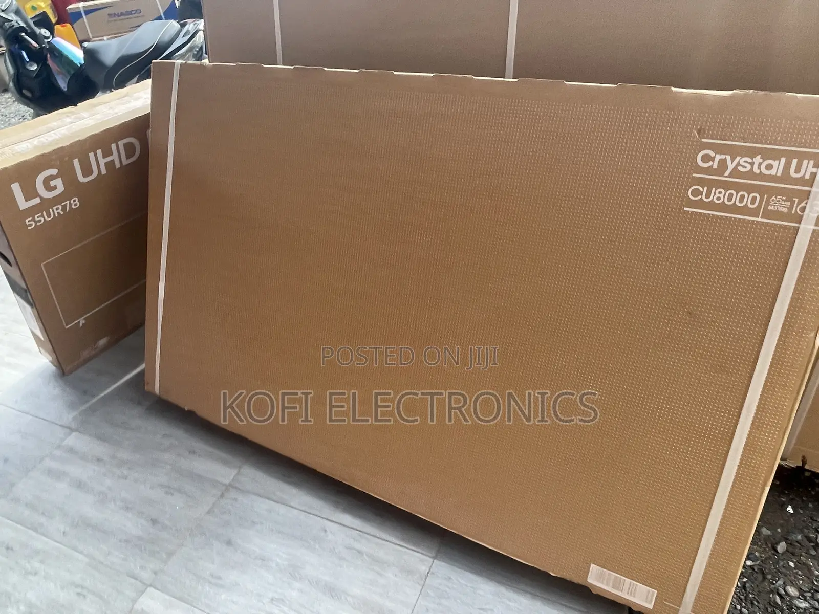 Ultra Modern Samsung Smart TV,Crystal UHD , CU8000,65 2023