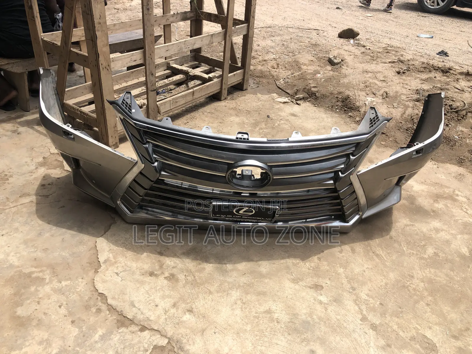 Lexus LX570 Complete Bumper