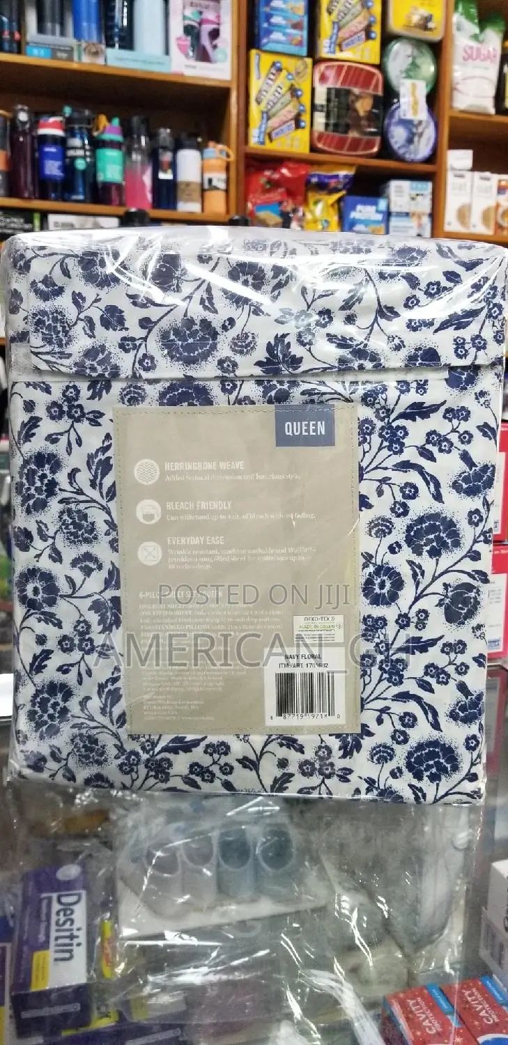 4 Pieces Martha Stewart Sheet Set (Queen)