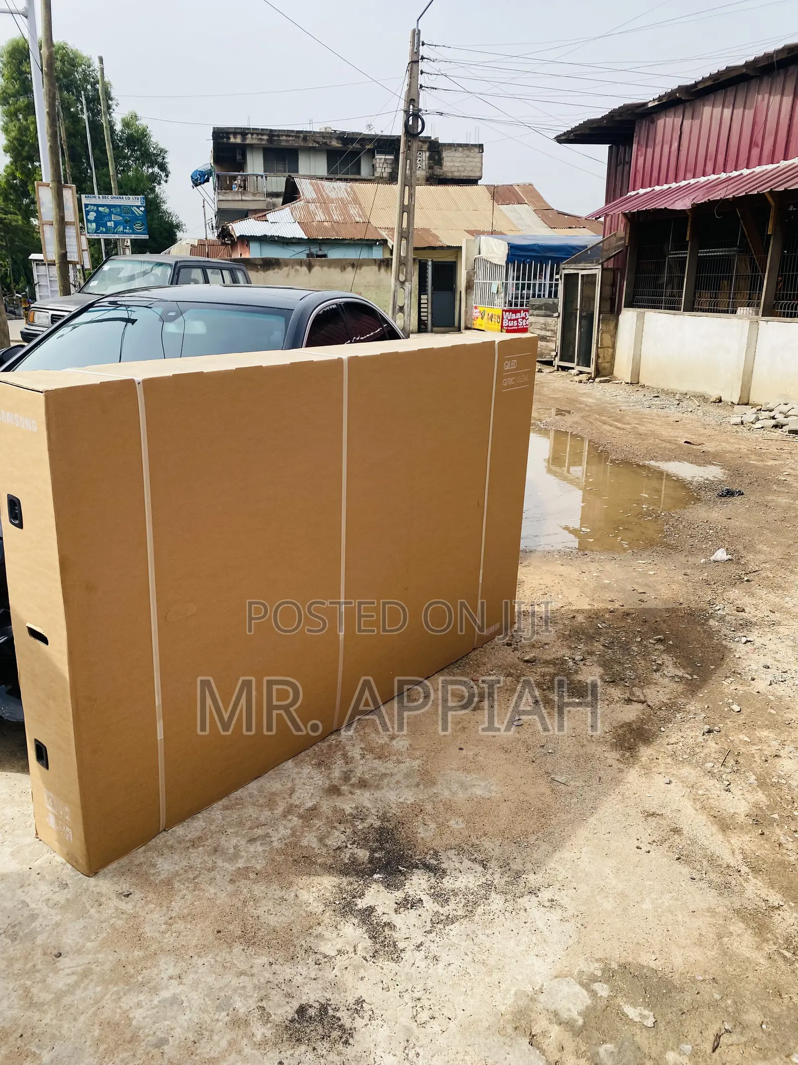 Elegant Black Samsung 85q70 85 Inch Smart Qled Tv. 