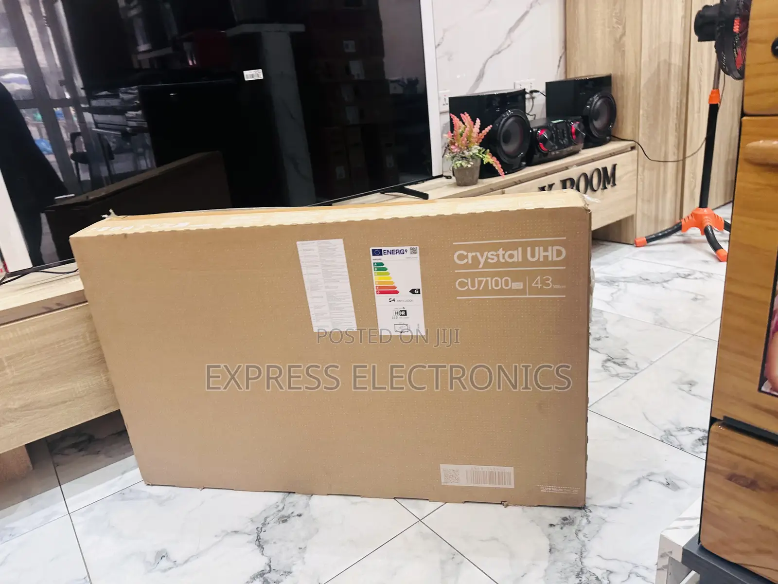 2023 Model UHD Smart Samsung Tv 43”Cu7000.