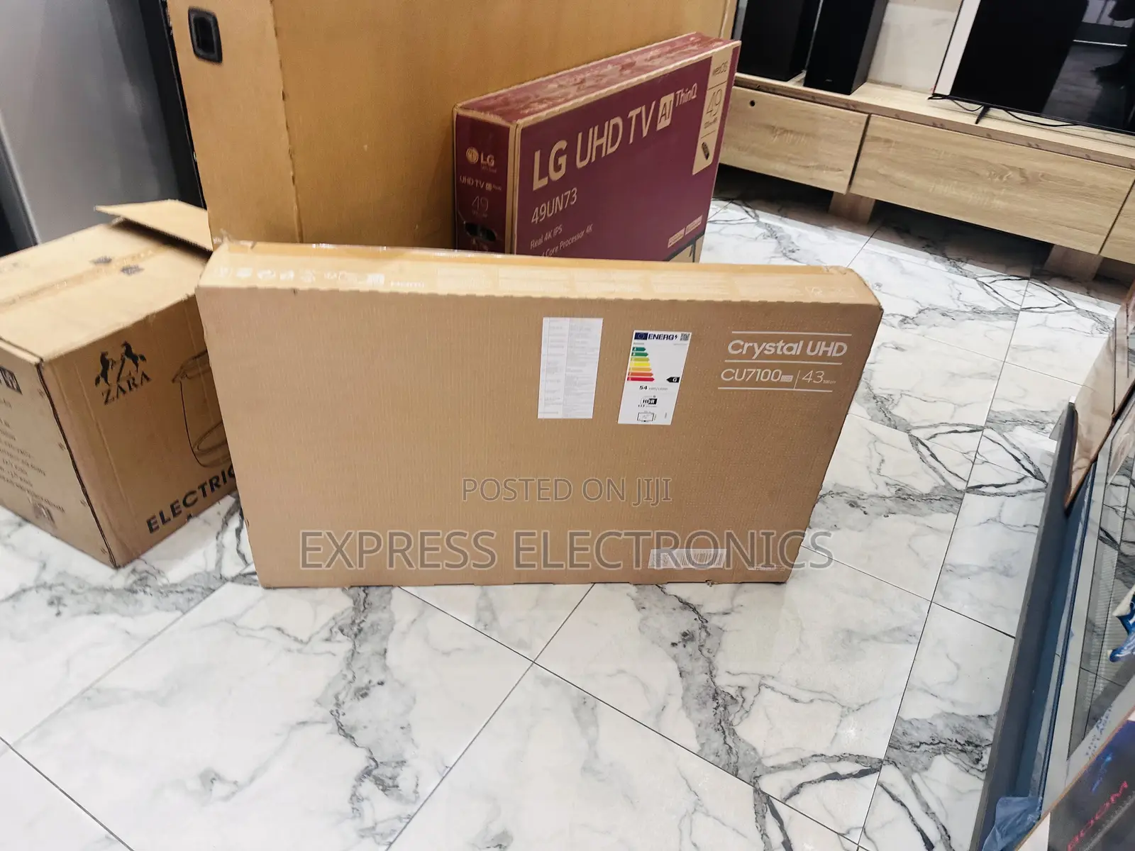 Smooth Glossy Samsung UHD Smart 43cu7000