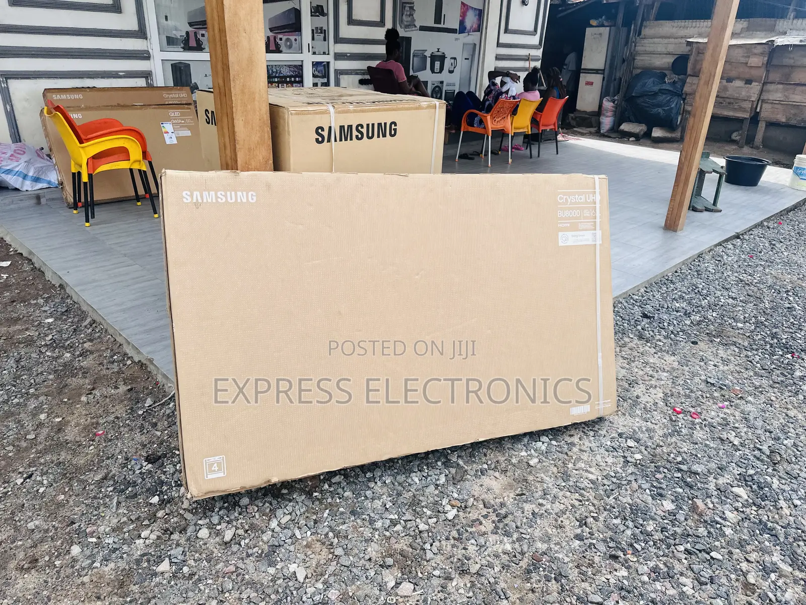 Dynamic Color UHD Smart Glossy Samsung 65”Bu8000