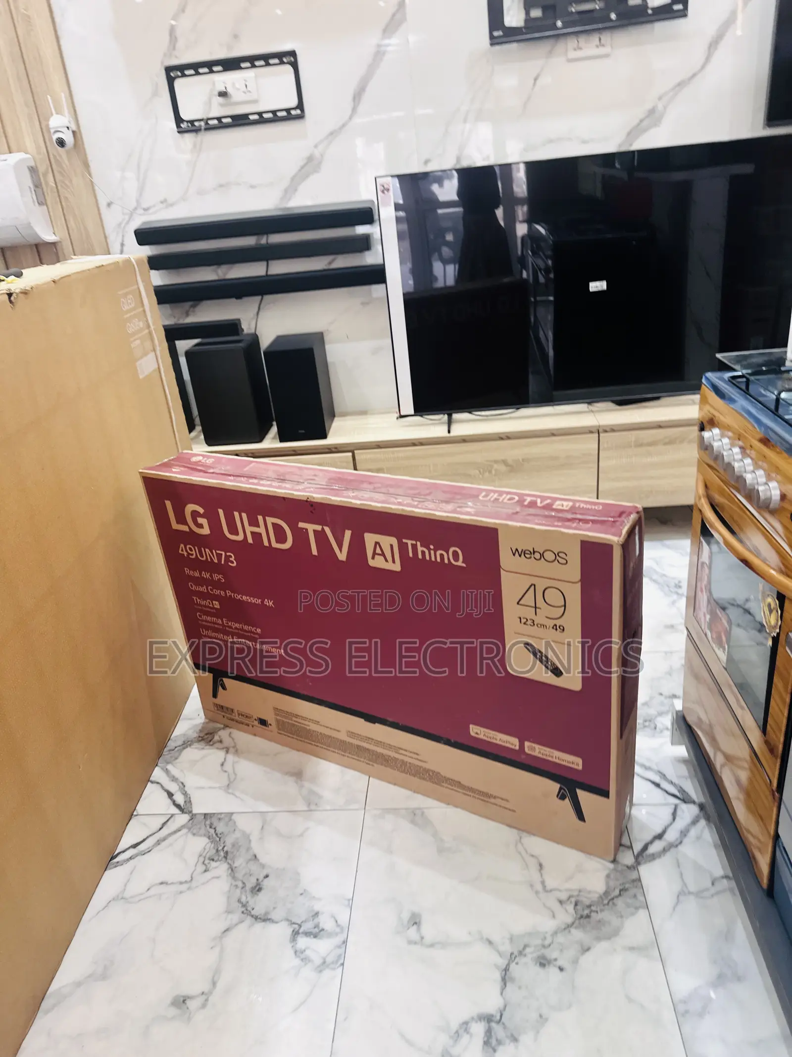 Unique Design Slim Lg Tv UHD Smart Glossy LED 49”UN7340