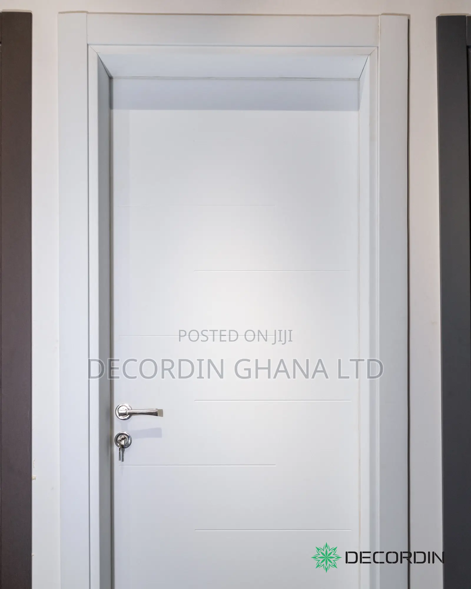 White Interior Door For Rooms And Washrooms