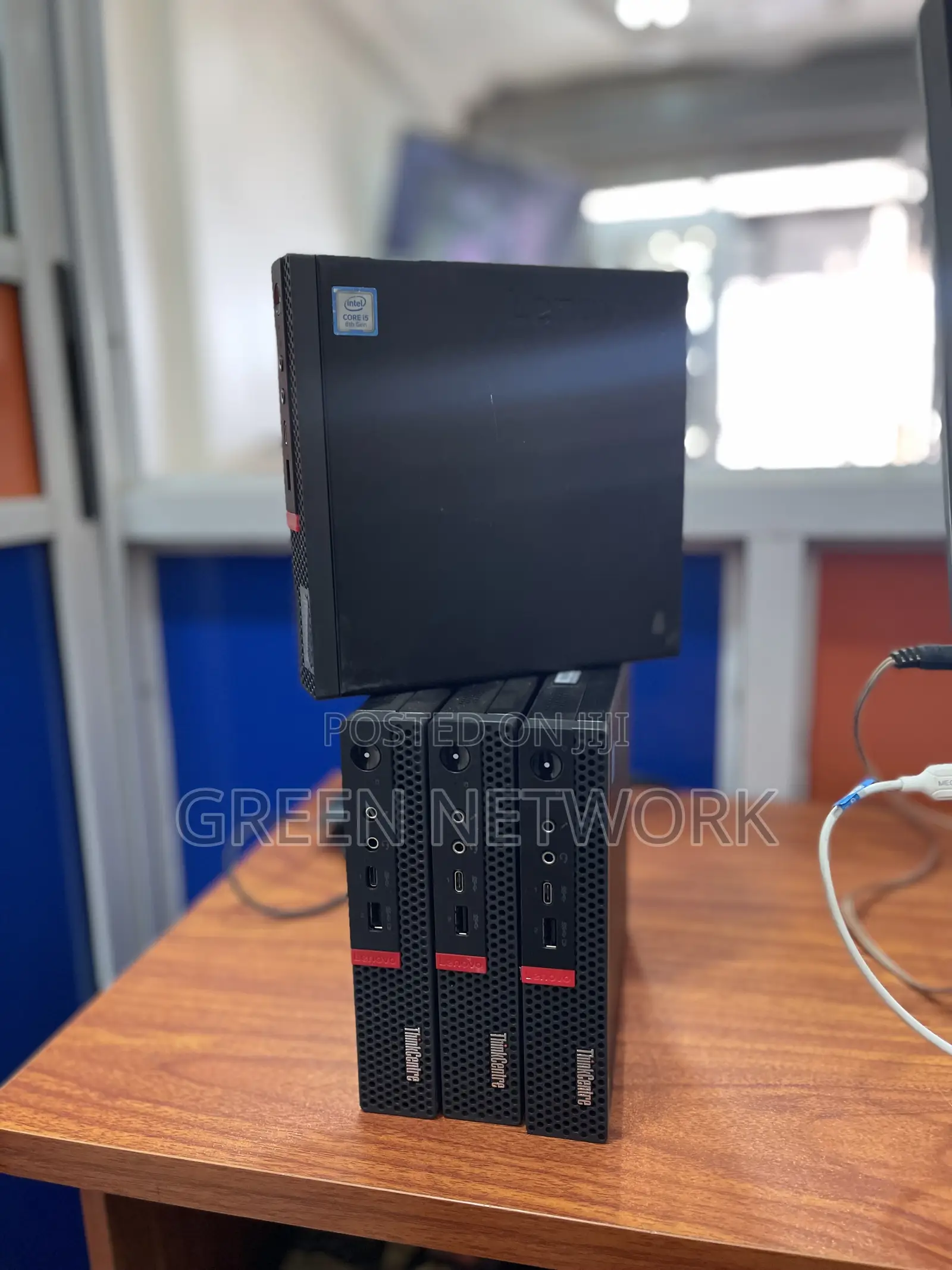 Desktop Computer Lenovo ThinkCentre M720 8GB Intel Core i5 HDD 500GB