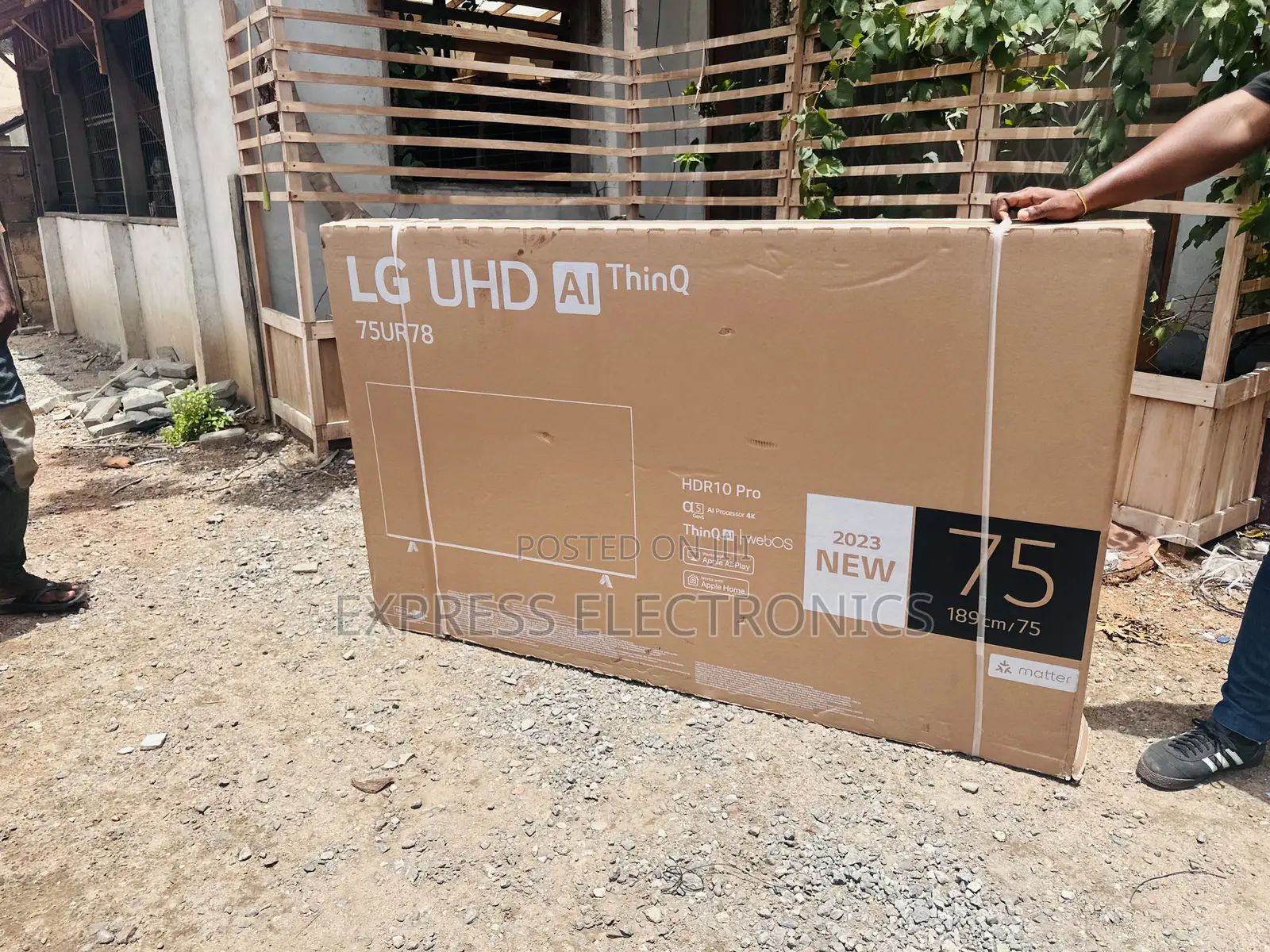 Powerful Display UHD Smart LG 75”UR78 Tv