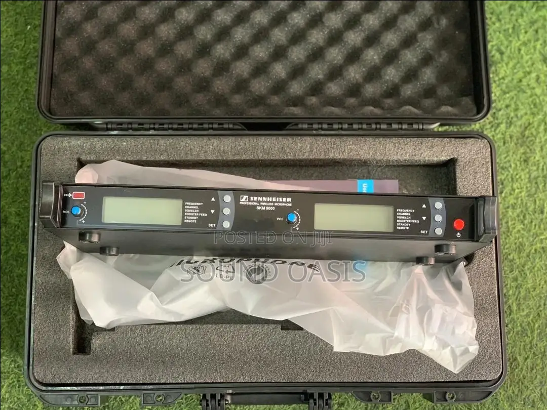 Sennheiser SKM9000 2in1 Microphone in a Case
