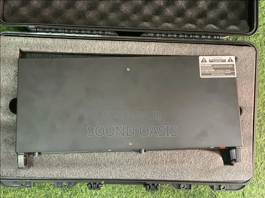 Sennheiser SKM9000 2in1 Microphone in a Case