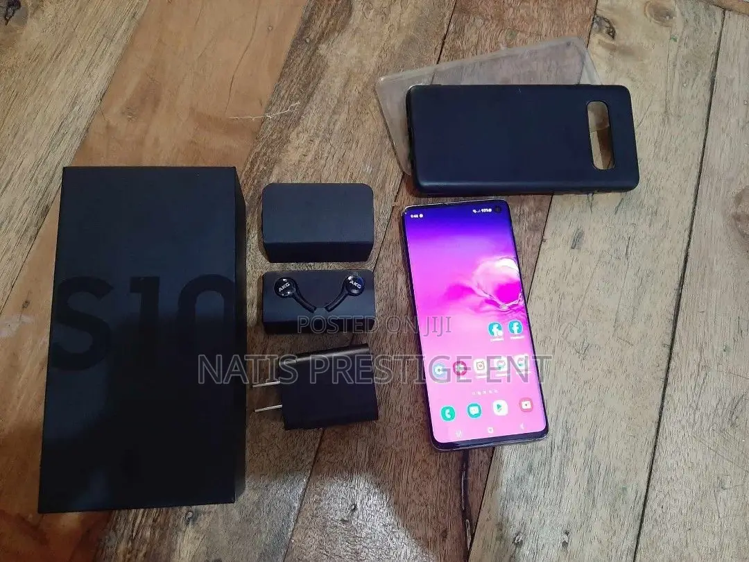 New Samsung Galaxy S10 128 GB Black