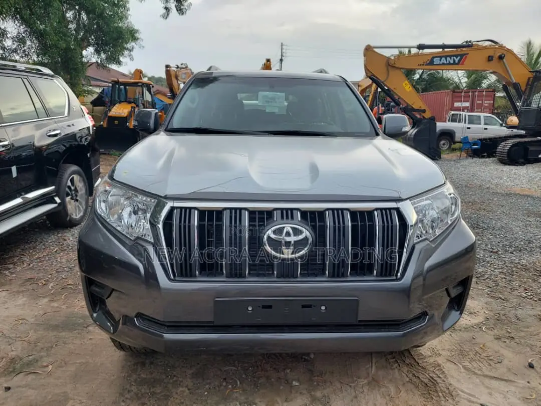 New Toyota Land Cruiser Prado 2022 Gray