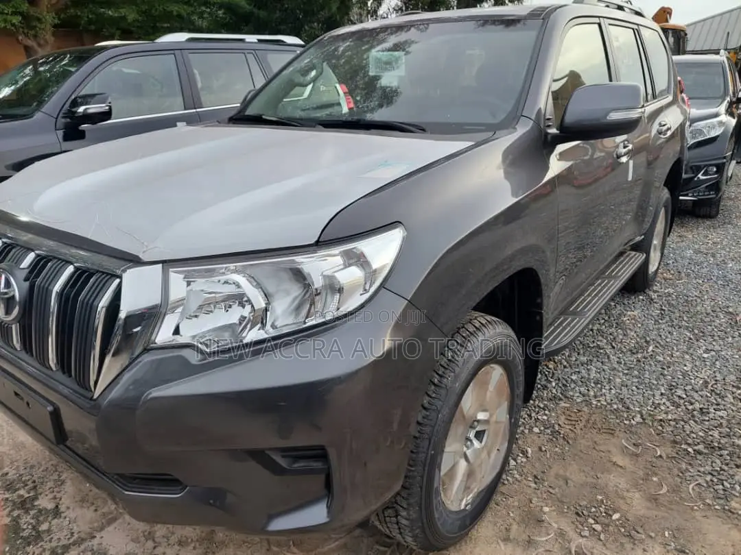 New Toyota Land Cruiser Prado 2022 Gray