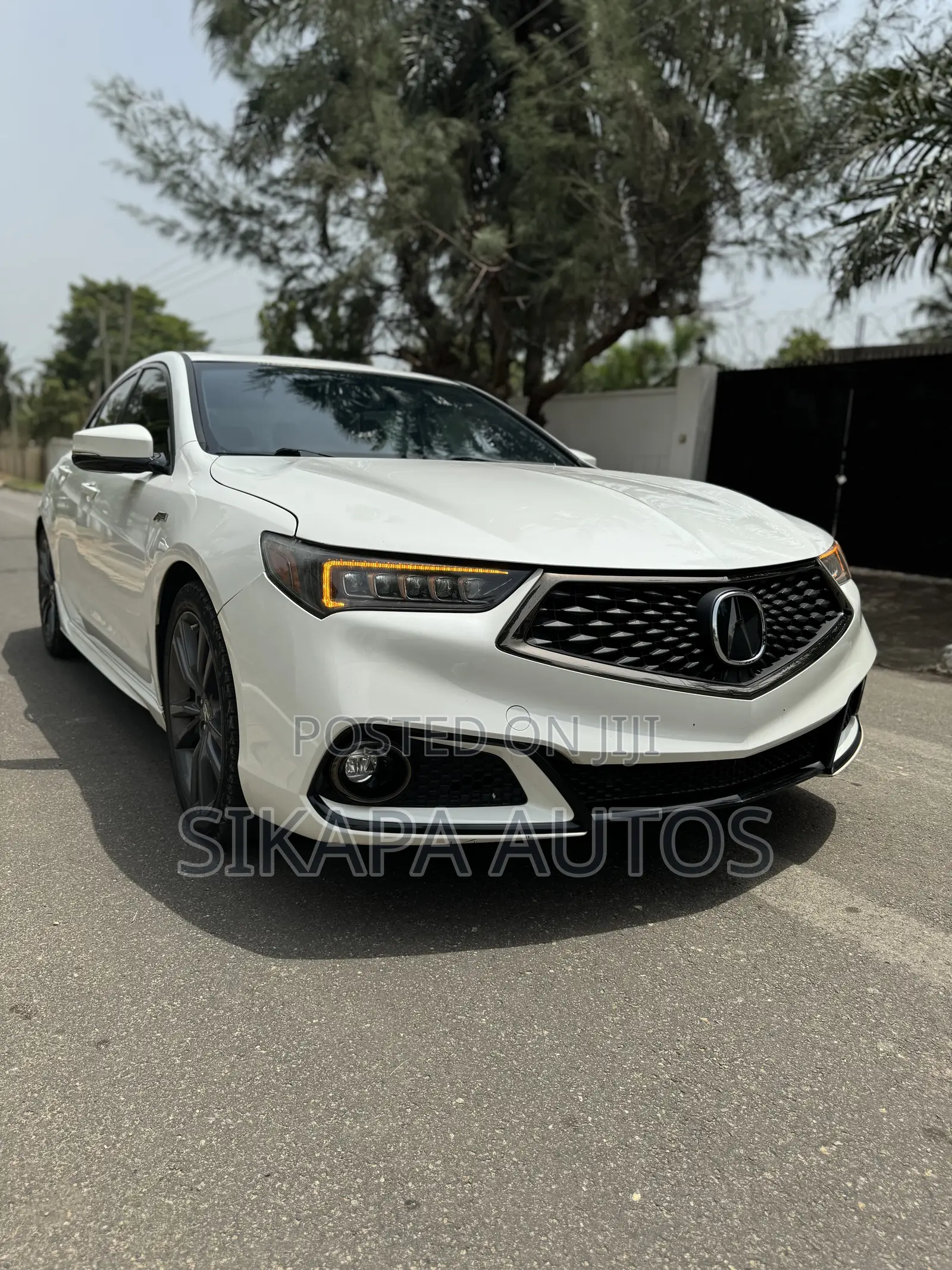 Acura TLX 2.4L Tech & A-Spec Pkgs FWD 2019 White