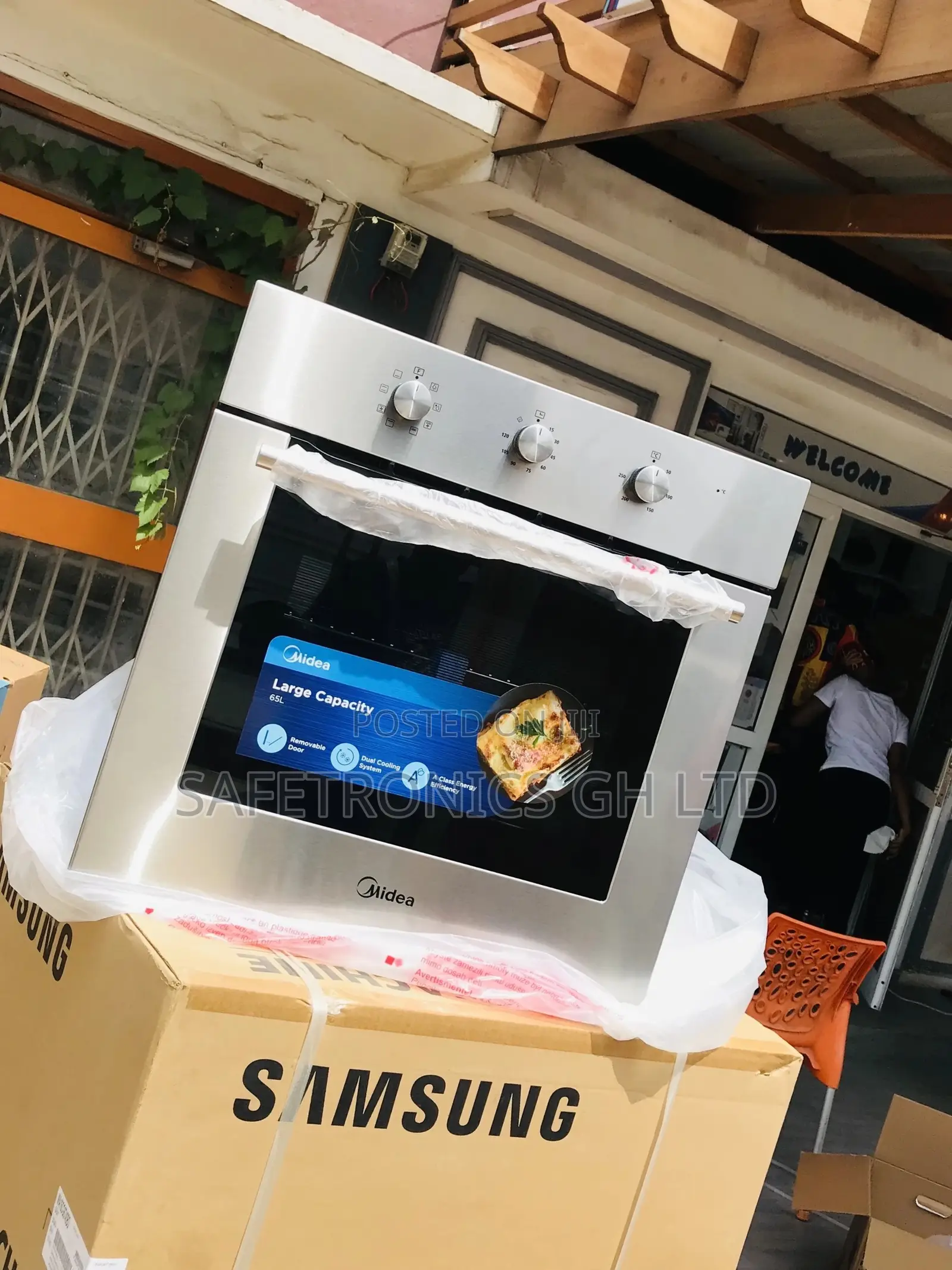 Gray Electric  Midea in-Built 65M80M1 Microwave