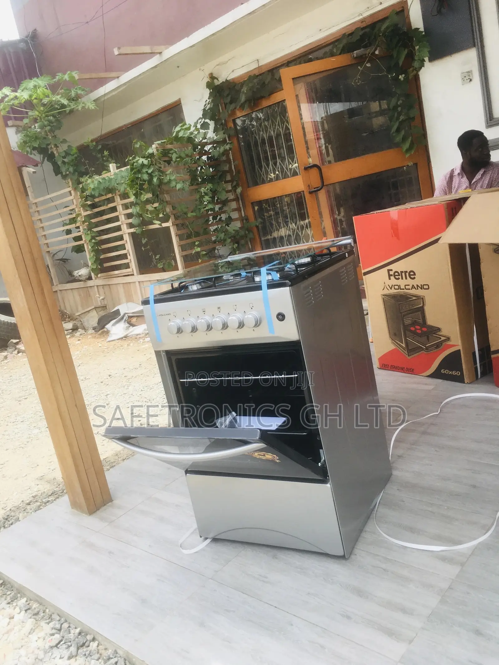 Gray Oven With Grill Volcano 4 Gas Cooker Glass Lid