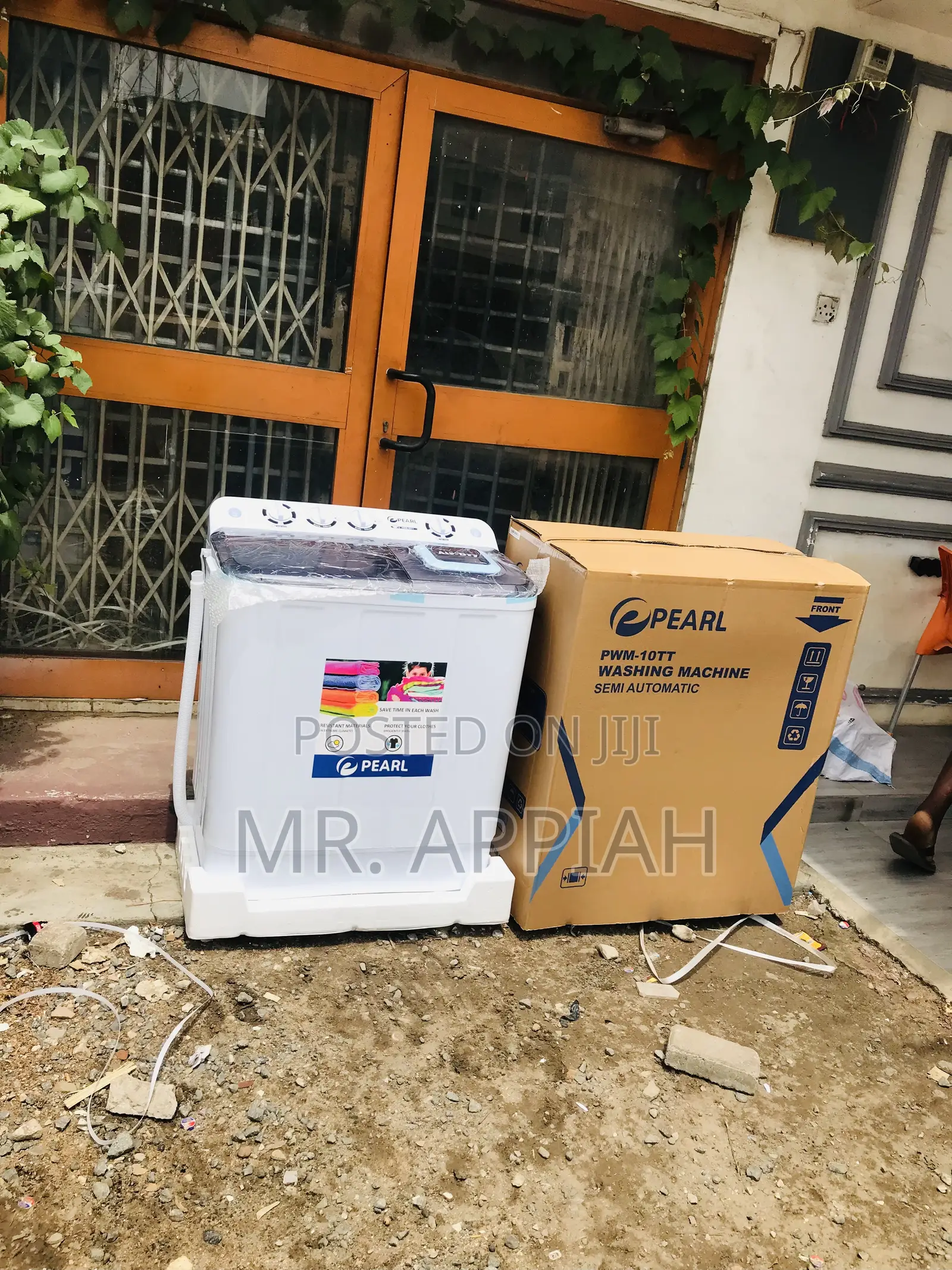 Durable and Affordable Pearl 10kg Top Load Washing Machine.