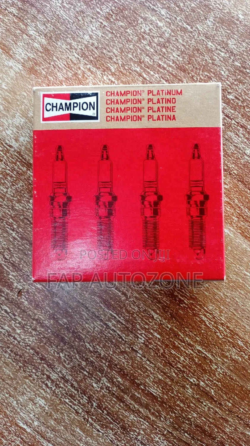 01528. Original Champion Plug From Usa. 3318