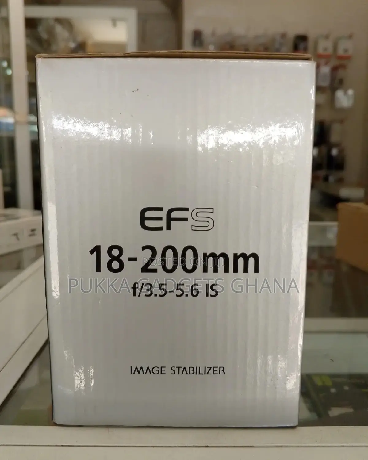 Canon EFS 18-200 MM Lens