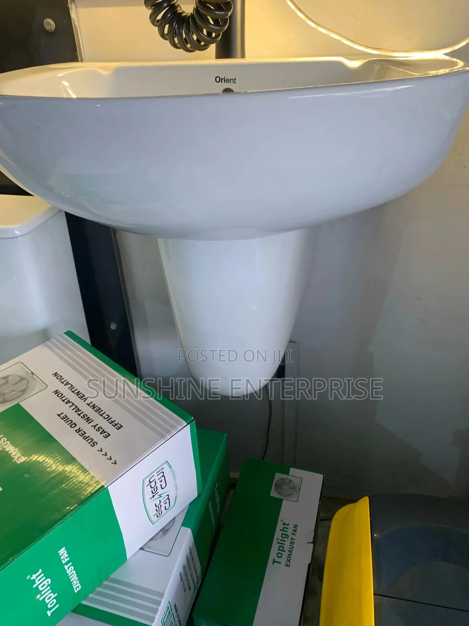 Orient Hanging Basin