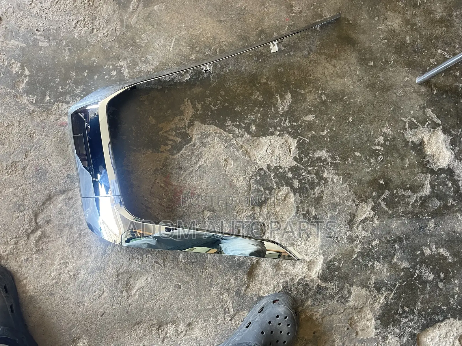 Mitsubishi L200 Bumper Chrome Moulding