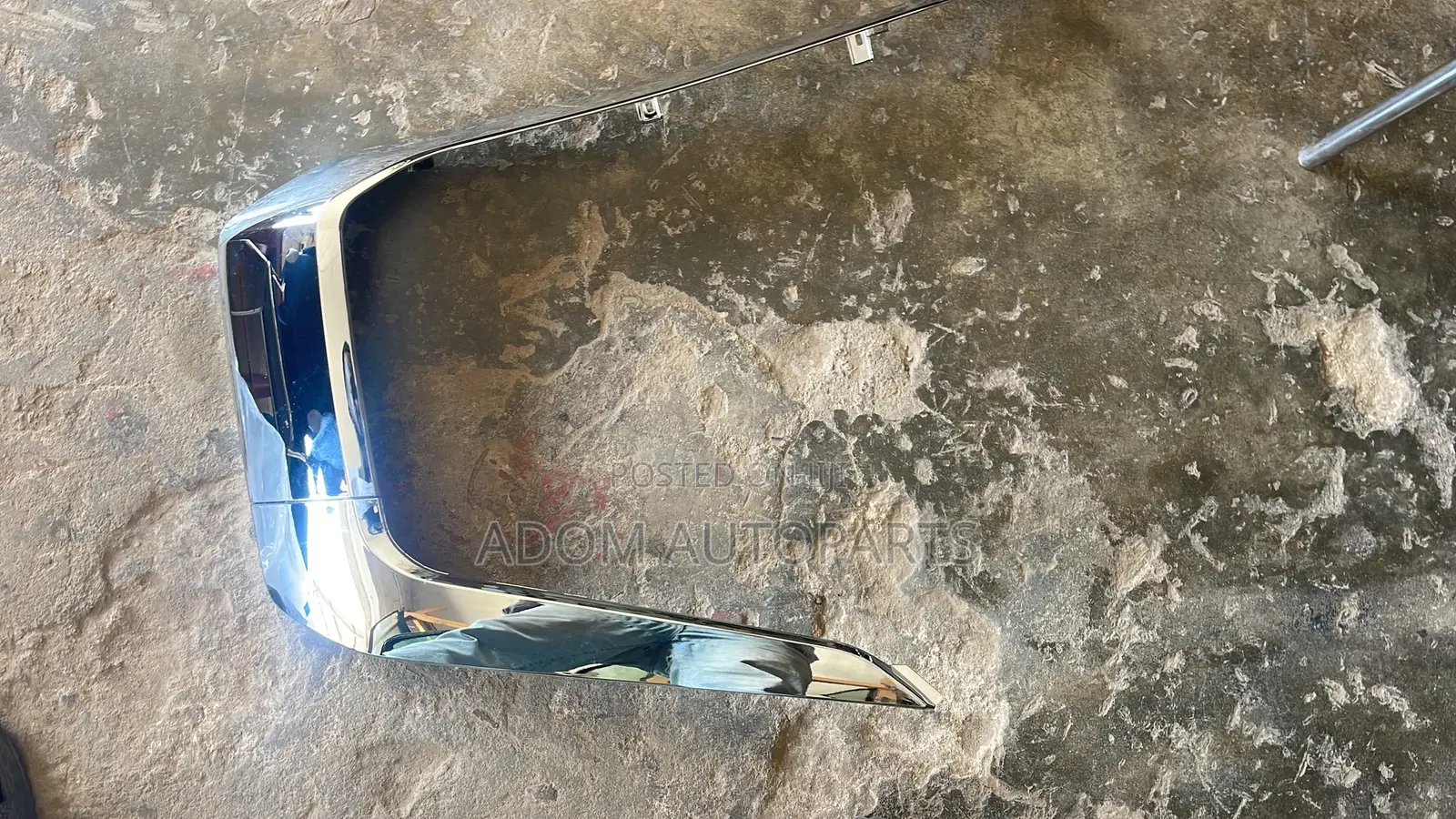 Mitsubishi L200 Bumper Chrome Moulding