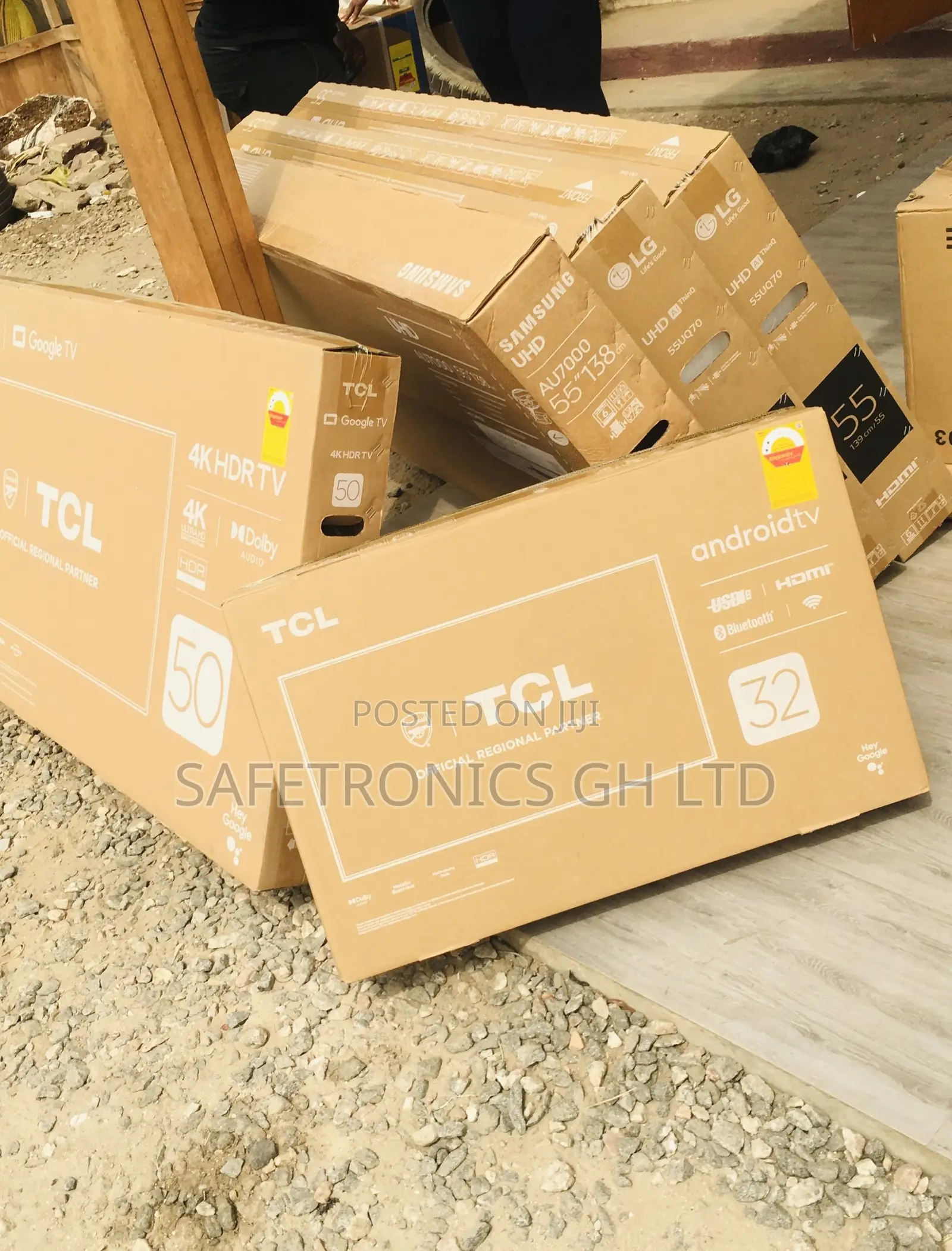 Glossy Smart TCL S5400a Black Electric Led 32 Inches Tv