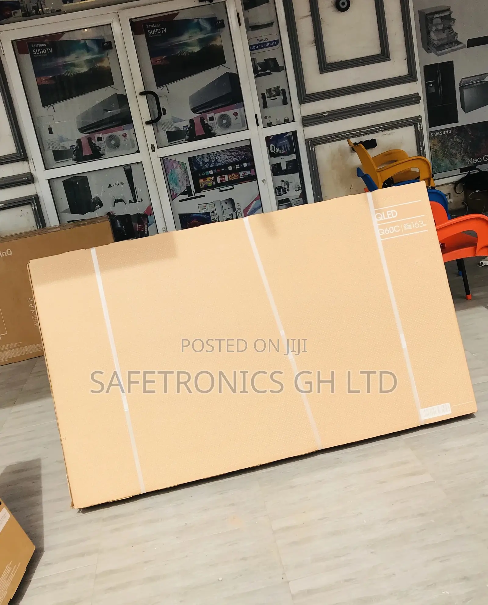 Black 65 Inches Glossy Qled Samsung Q60C Smart Electric Tv