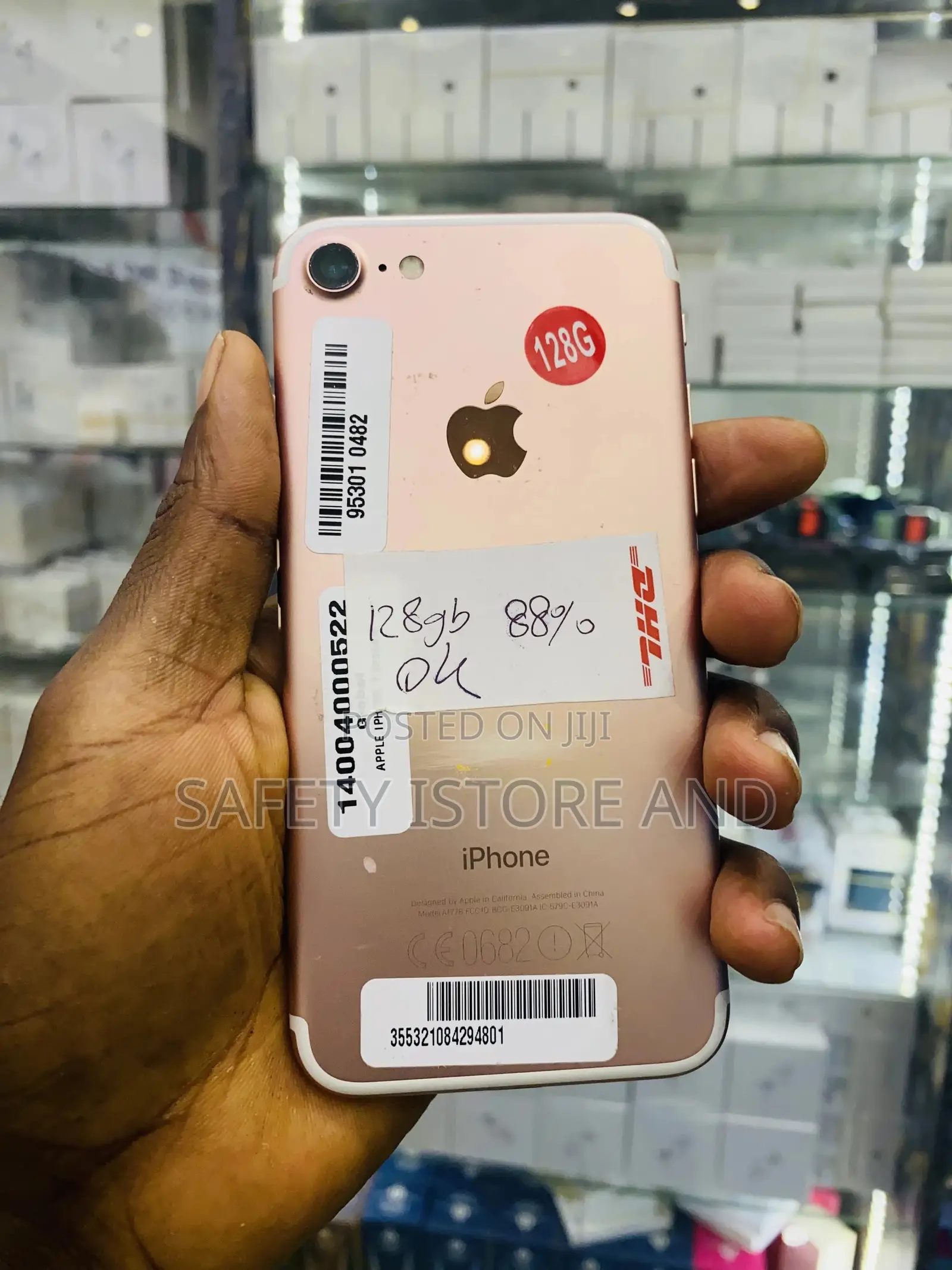 New Apple iPhone 7 128 GB Gold
