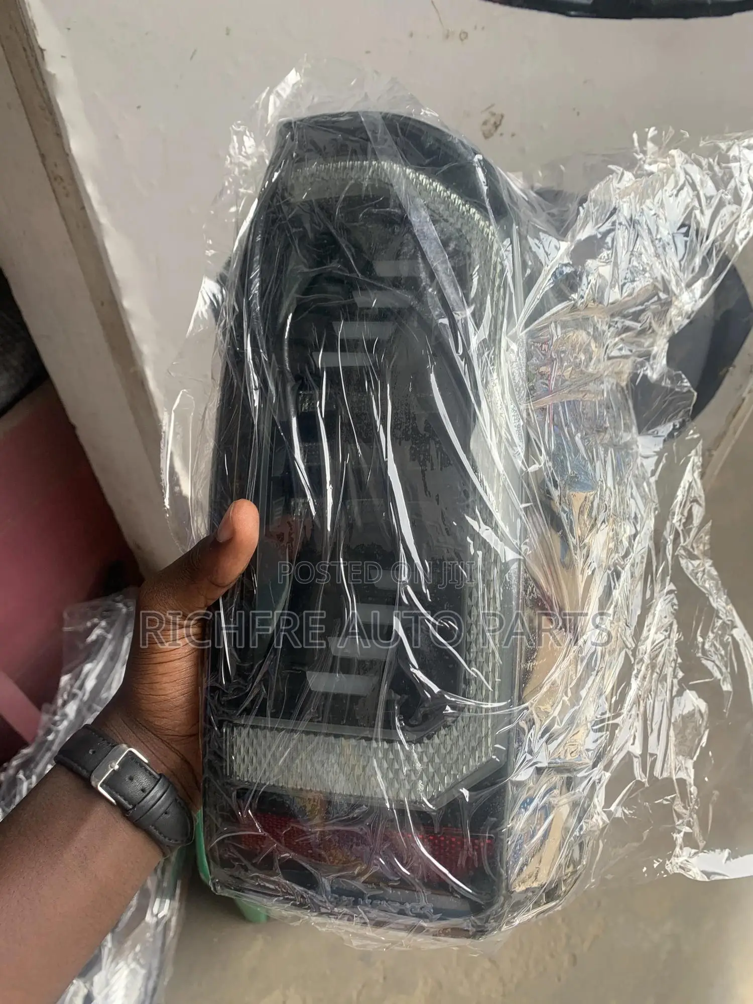 Toyota Tacoma 2016-2023 Tail Light Spec