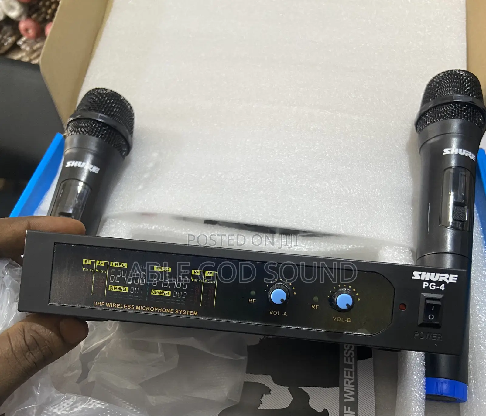 Shure Wireless Microphone PG-4